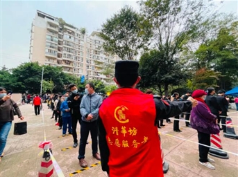 以党为核，群团聚力，同心战疫