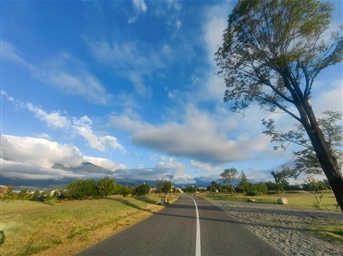 生活不止有工作，还有诗和远方