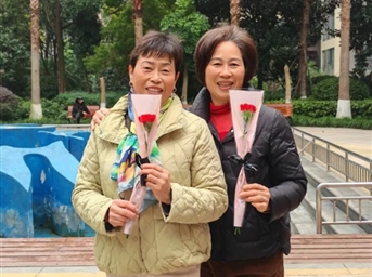 以节日的名义，致最美的她